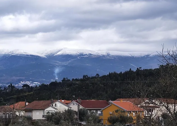 A Casa Dos Avos Daire Cativelos